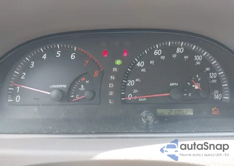 2002 Toyota Camry Le z USA, uszkodzony, nr VIN 4T1BE32K22U007923